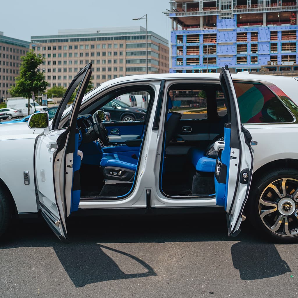 Rolls-Royce Cullinan thumbnail 3