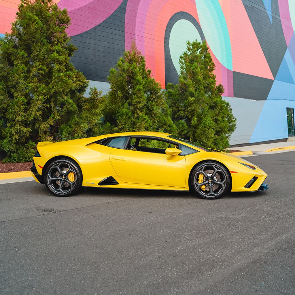 Lamborghini Huracan EVO thumbnail 3