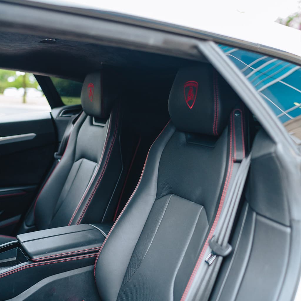 Lamborghini Urus thumbnail 4