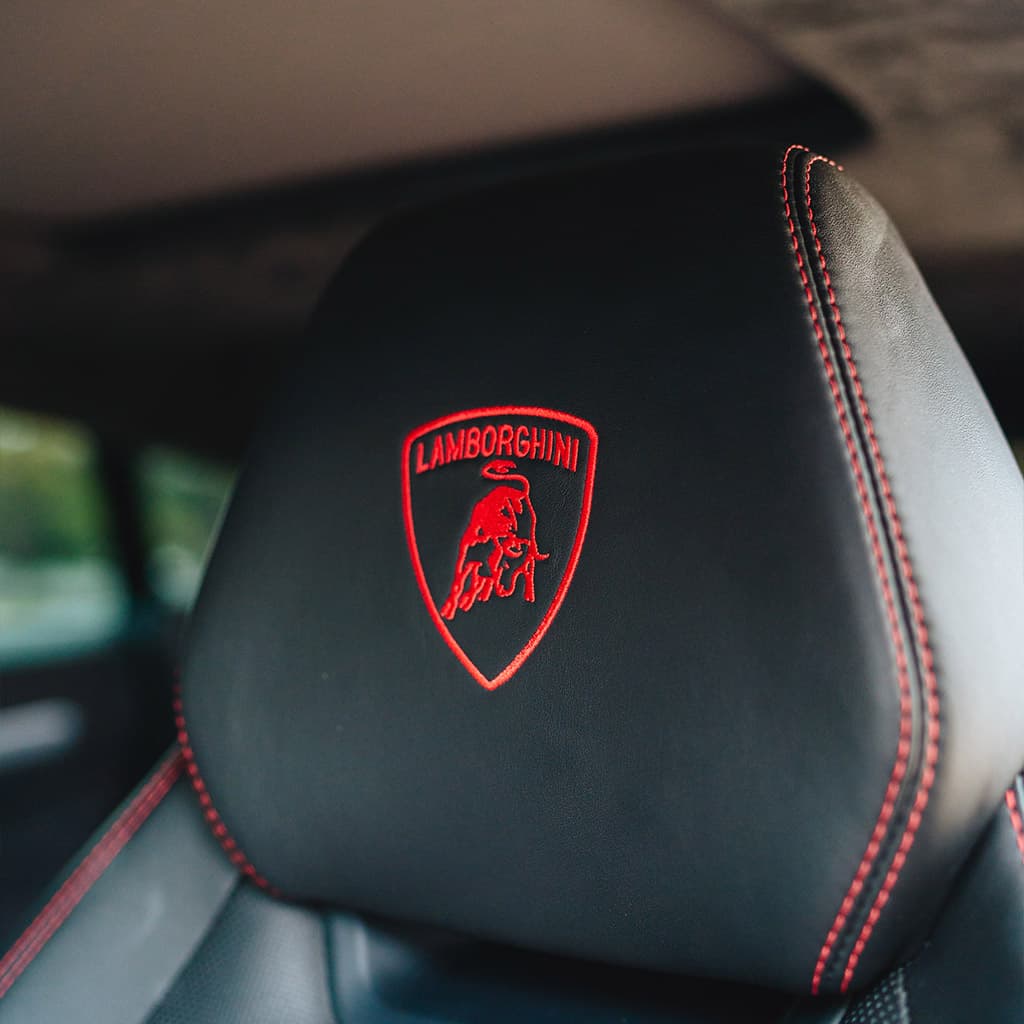 Lamborghini Urus thumbnail 5