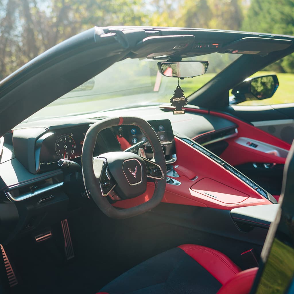 Chevrolet Corvette C8 2LT thumbnail 3