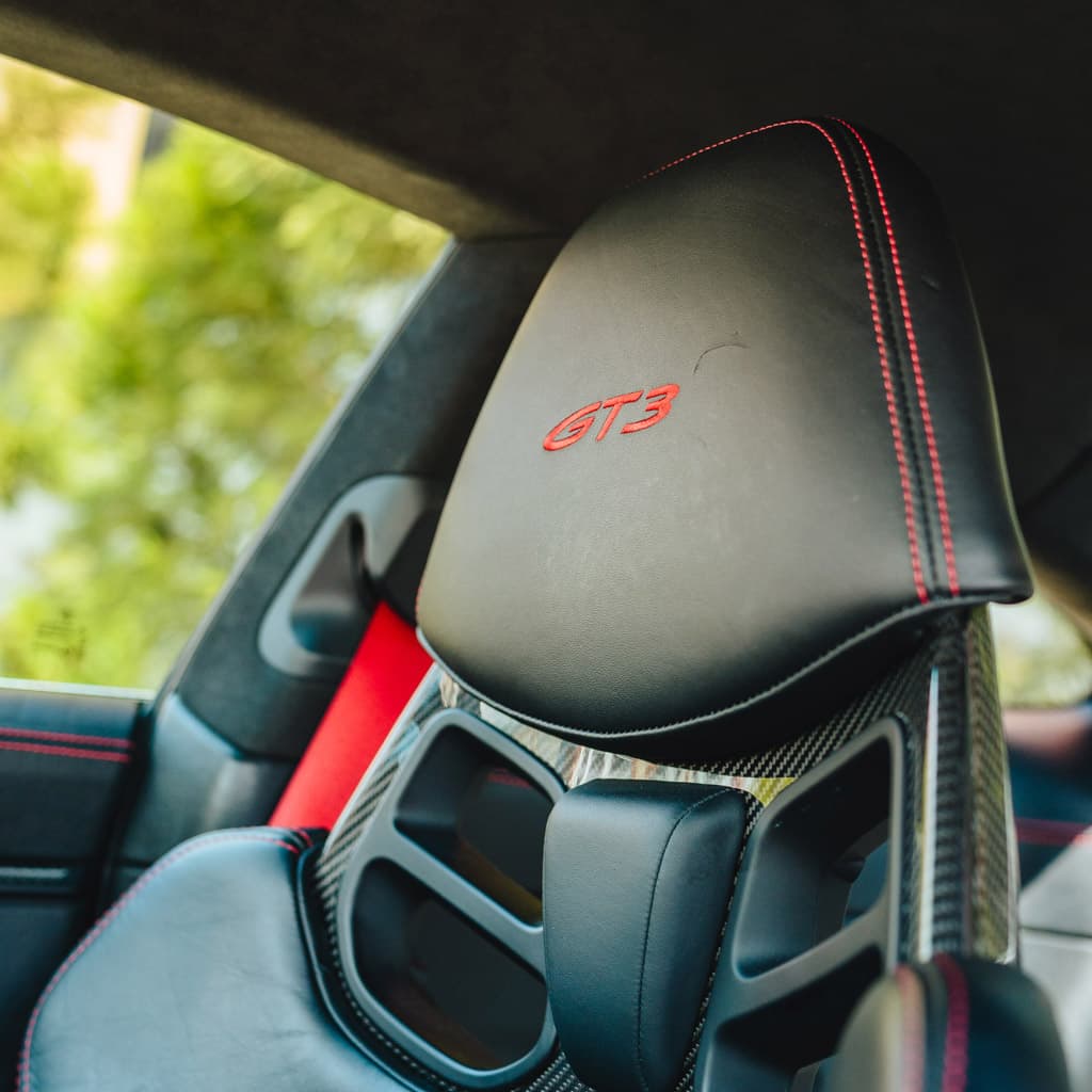 Porsche 911 GT3 thumbnail 4