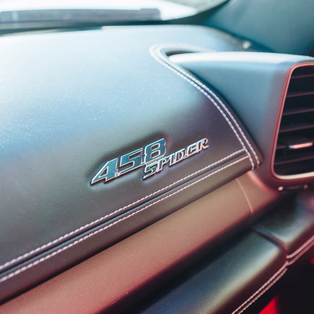 Ferrari 458 Spider thumbnail 4