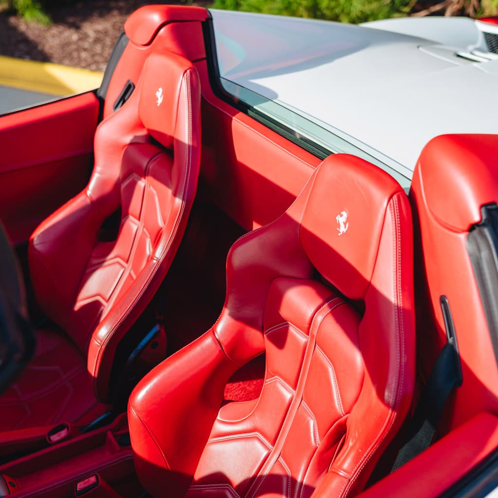 Ferrari 458 Spider thumbnail 3