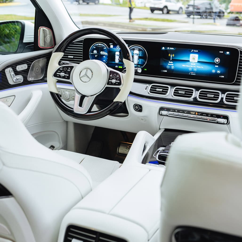 Mercedes-Maybach GLS600 thumbnail 3