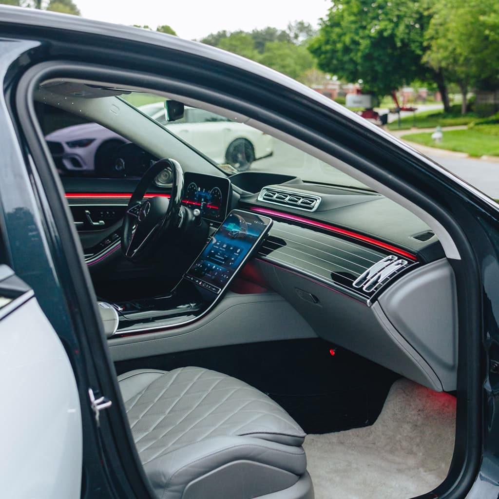 Mercedes-Maybach S580 'Panda' thumbnail 4