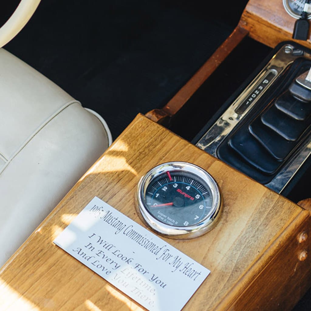 Ford Mustang Classic Convertible thumbnail 3